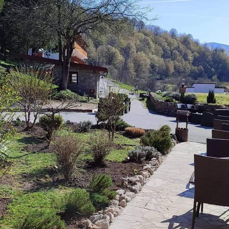 B&B Zlatna Nit Bosanska Krupa Eksteriør billede