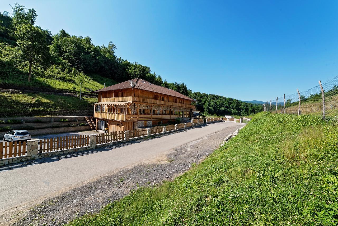 B&B Zlatna Nit Bosanska Krupa Eksteriør billede